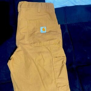 Almost brand new men’s carhartt pants.